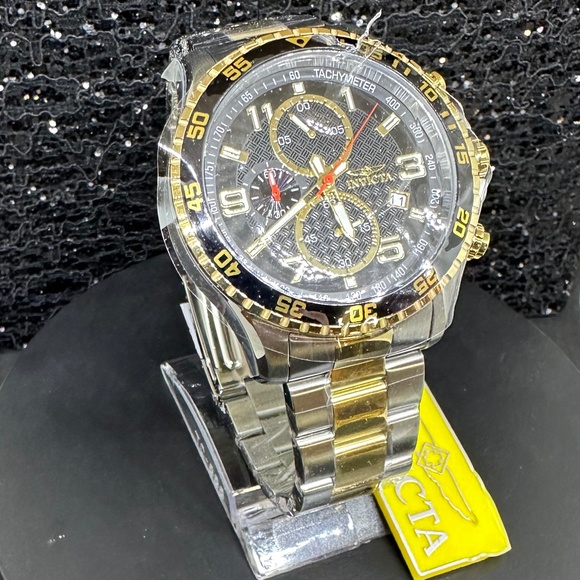 Men's (NWT) Chronograph Invicta Watch w/Date on the Face & a Two-Toned Bracelet - Picture 3 of 4